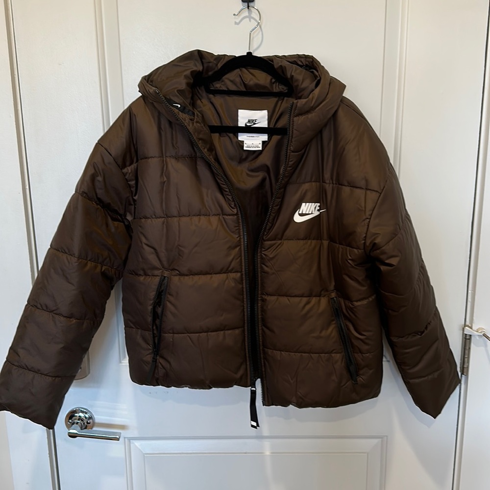Nike puffer jacket